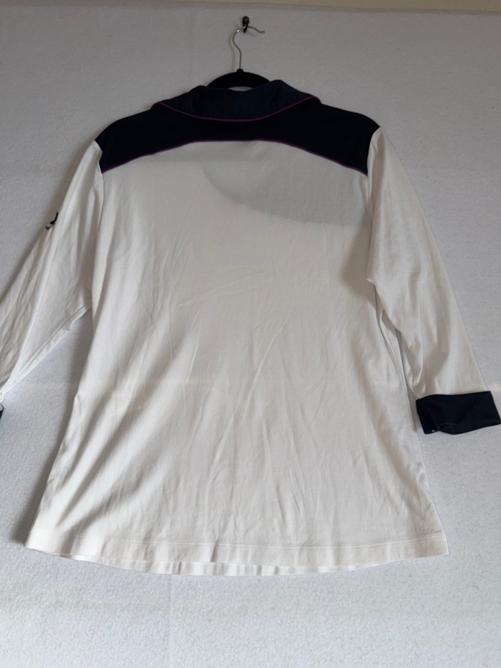 KAPALUA Hawaii Adidas White and Navy Asymmetrical Collar Women's Top - Picture 6 of 8